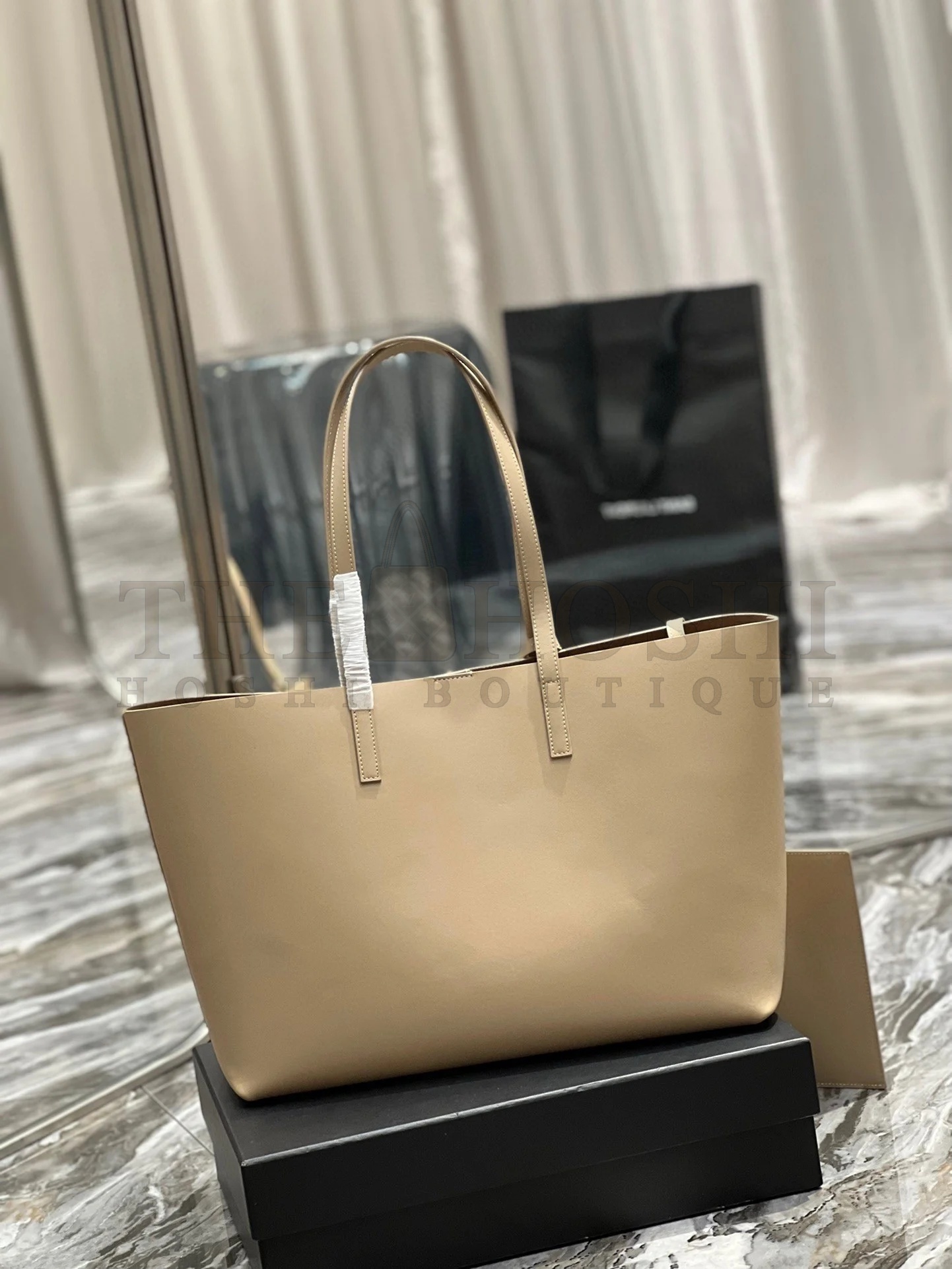 Sa1nt Lau*nt Shopping Tote Bag in Beige Leather Master Quality