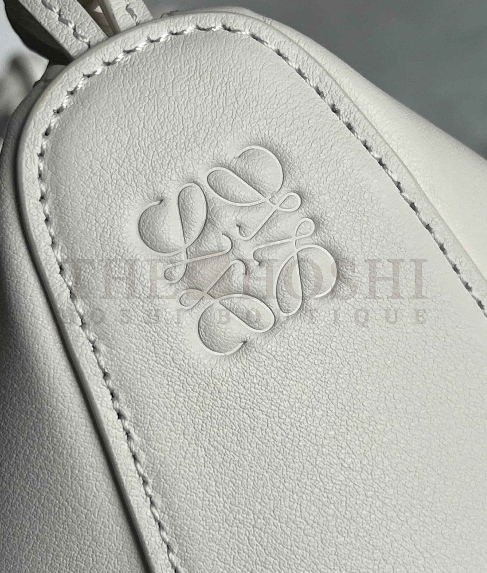 L0ew* Mini Hammock Hobo Bag in White Calfskin Master Quality