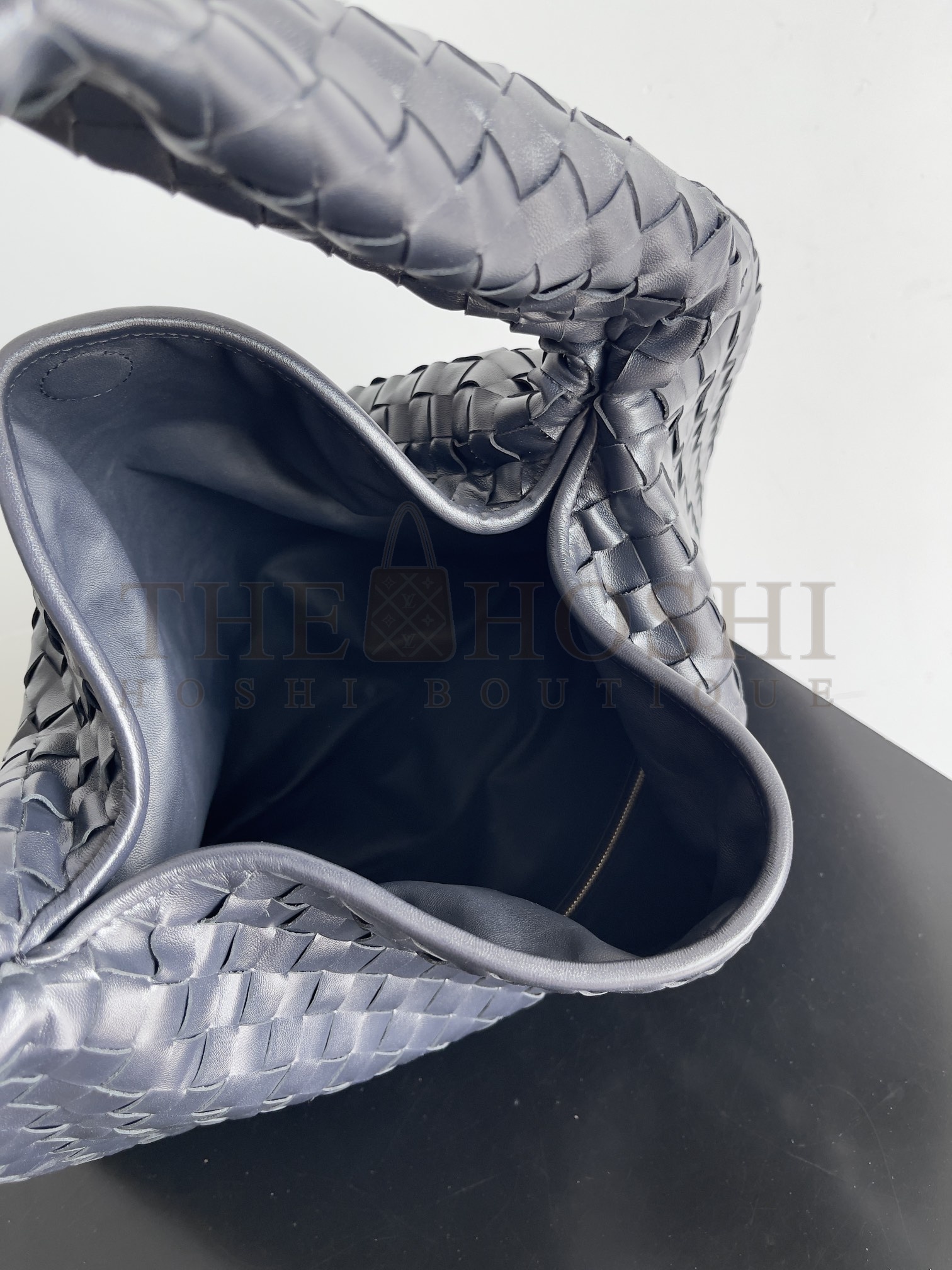 B0tt*ga Ven*ta bv Shoulder bag with Intrecciato craftsmanship in calf leather Large Hop bag 53*24*13cm Master Quality