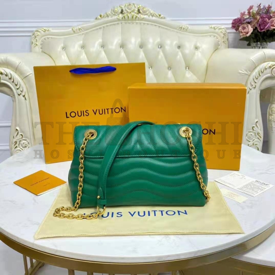 L0vis Vvtt0n LV Women New Wave Chain Bag Handbag Emerald Green Smooth Cowhide Leather Master Quality