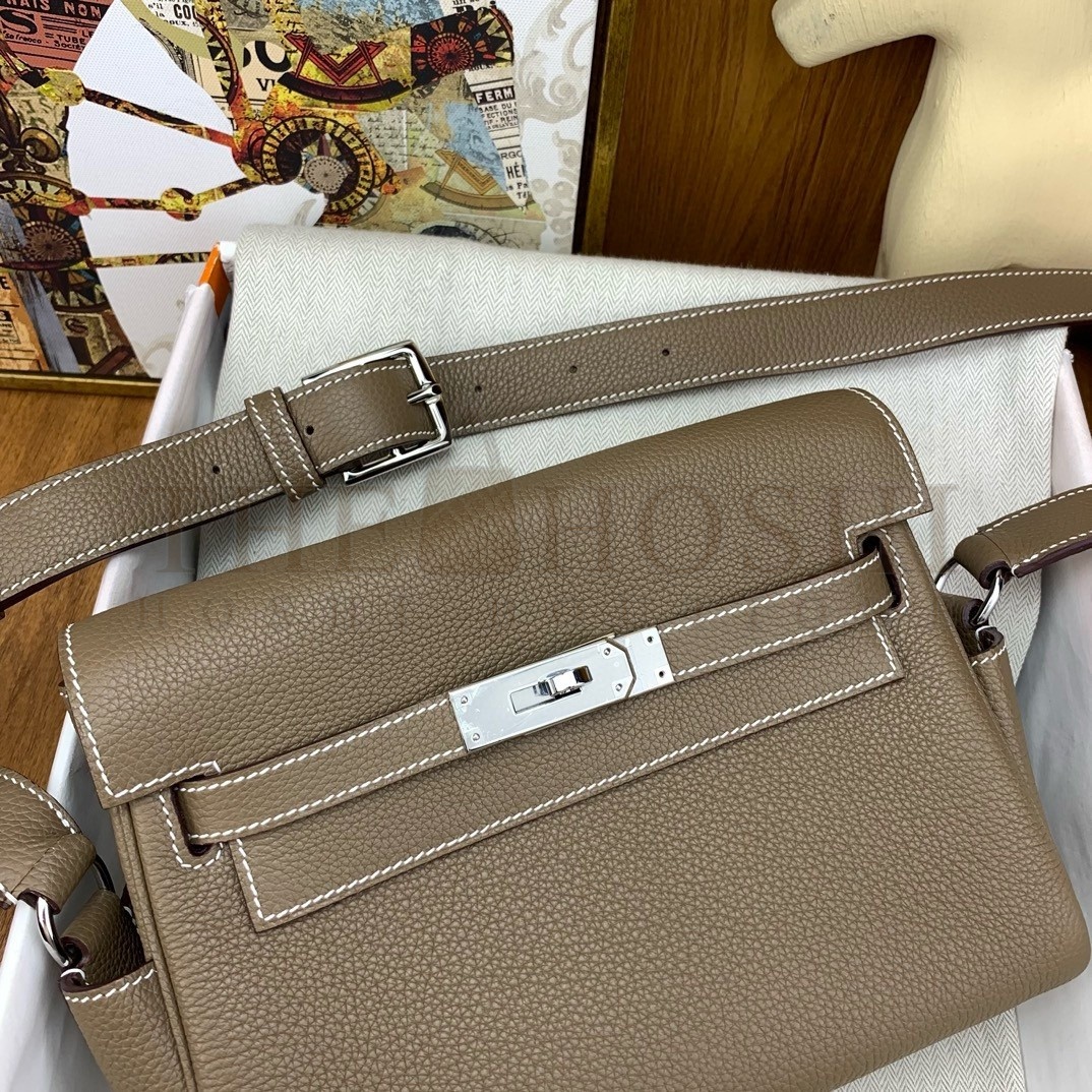 H**me5 Kelly Messenger Bag in Taupe Clemence Leather Master Quality