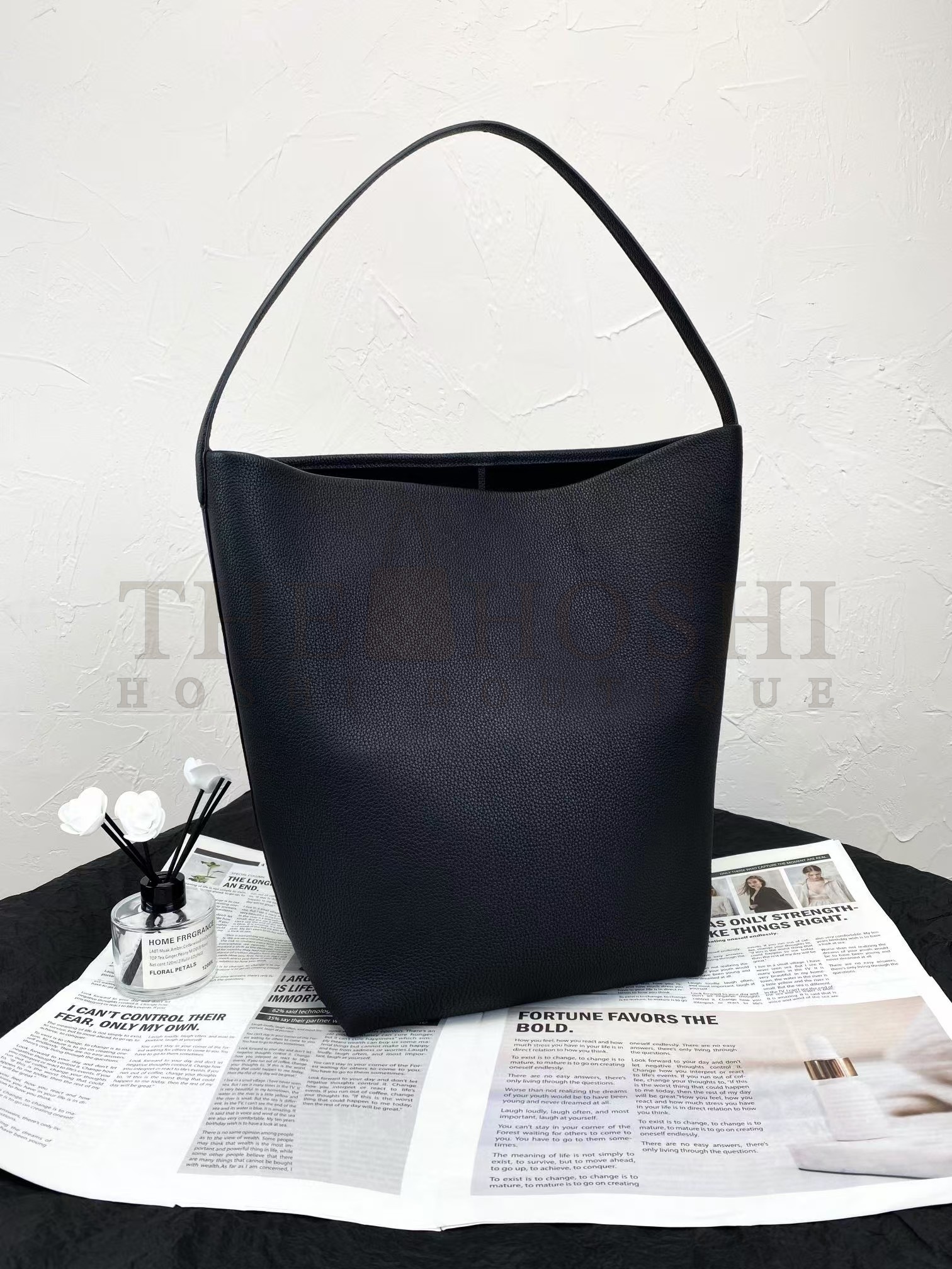 The R0w Medium N/S Park Tote in Black Grained Leather Master Quality