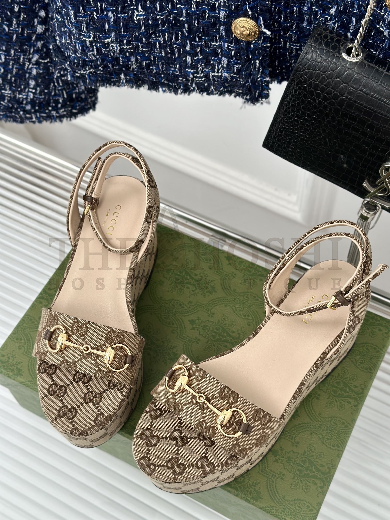 Gvc*1 24S spring/summer runway show Horsebit buckle old flower thick bottom sandals Heel height: 7.5cm Master Quality