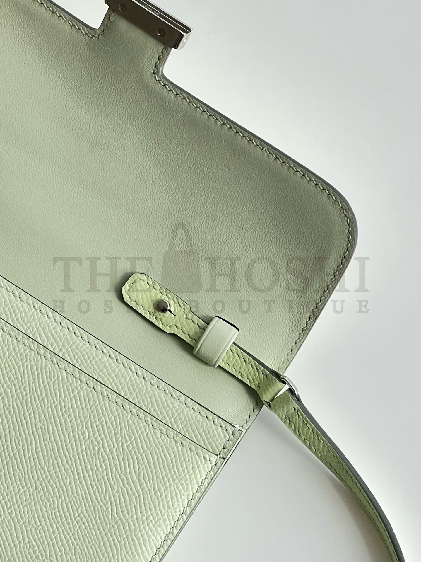 H**me5 Constance To Go Wallet in Vert Fizz Epsom Calfskin Master Quality