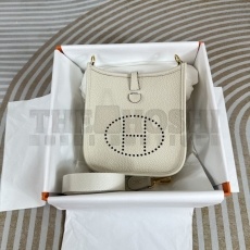 H**me5 Evelyn Bags Master Quality