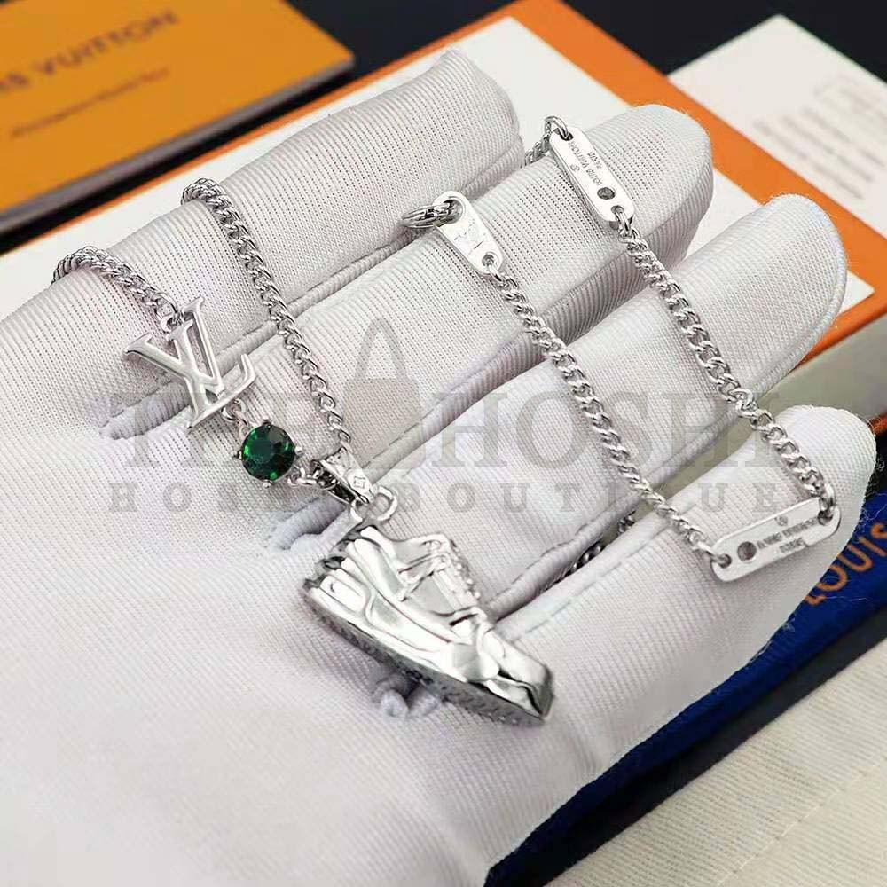 L0vis Vvtt0n Unisex LV Trainer Strass Necklace-Green Master Quality