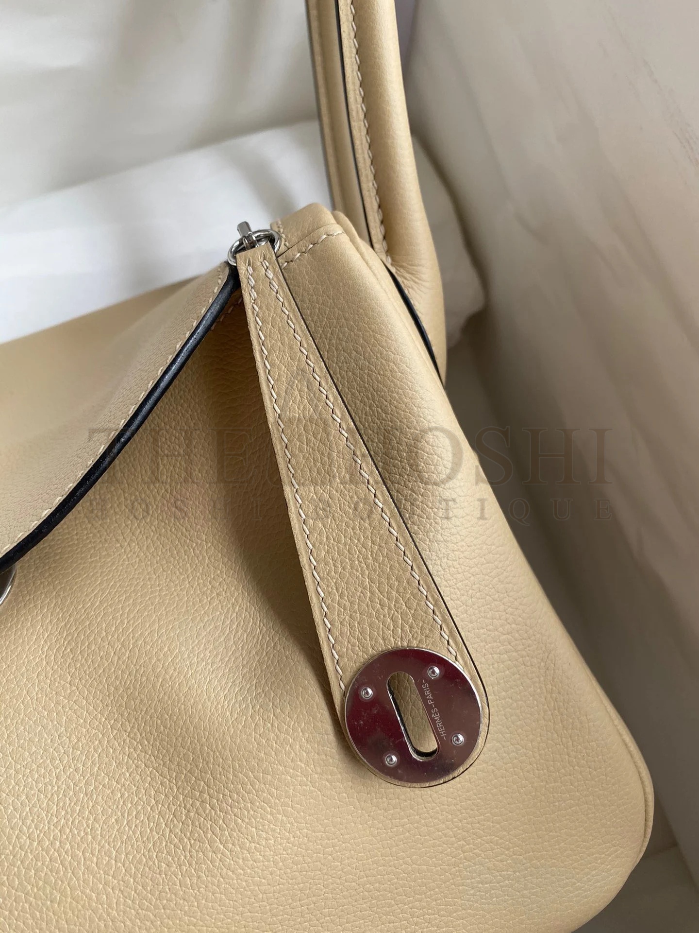 H**me5 Lindy 26 Handmade Bag In Trench Clemence Leather Master Quality