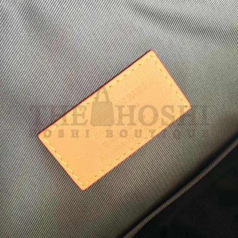 L0vis Vvtt0n LV Women Lock It Tote Blurry Monogram Coated Canvas Cowhide Leather Master Quality