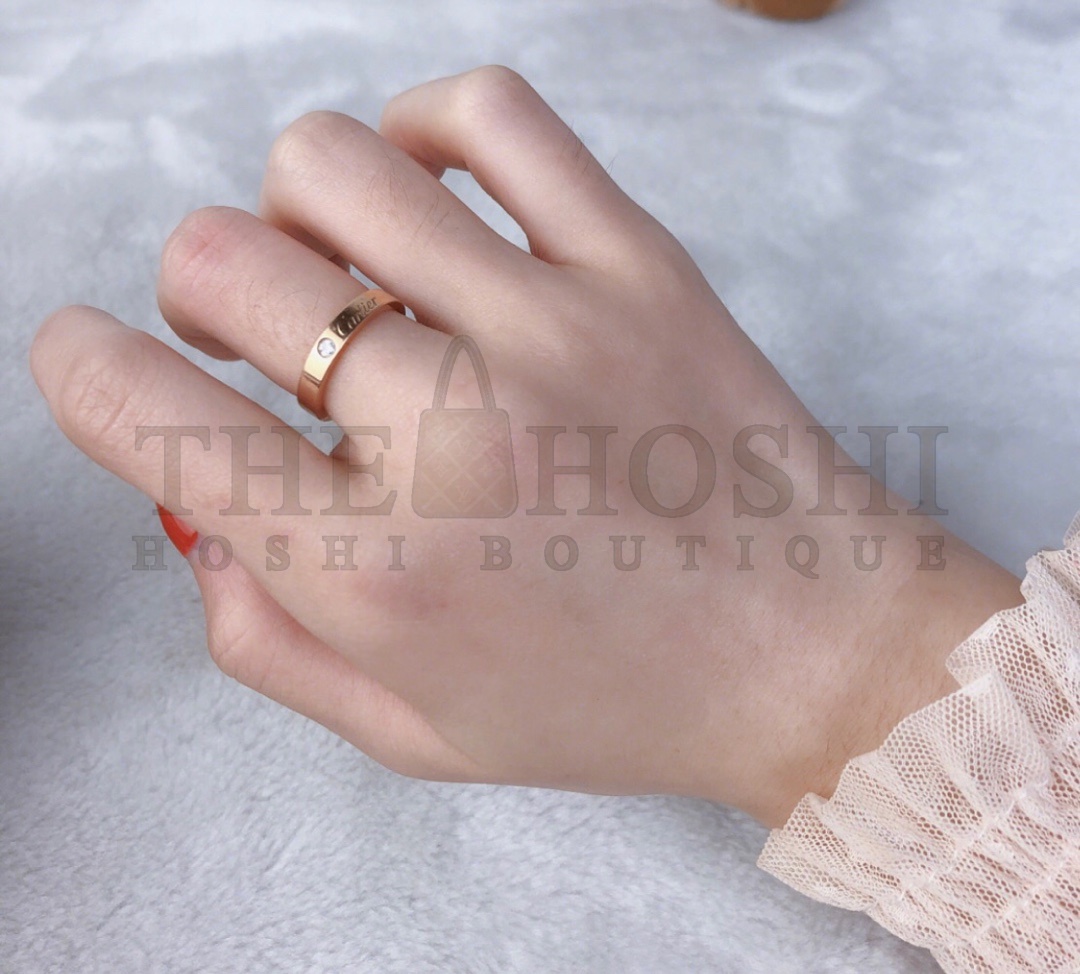 Ca*t1er Signature Couple