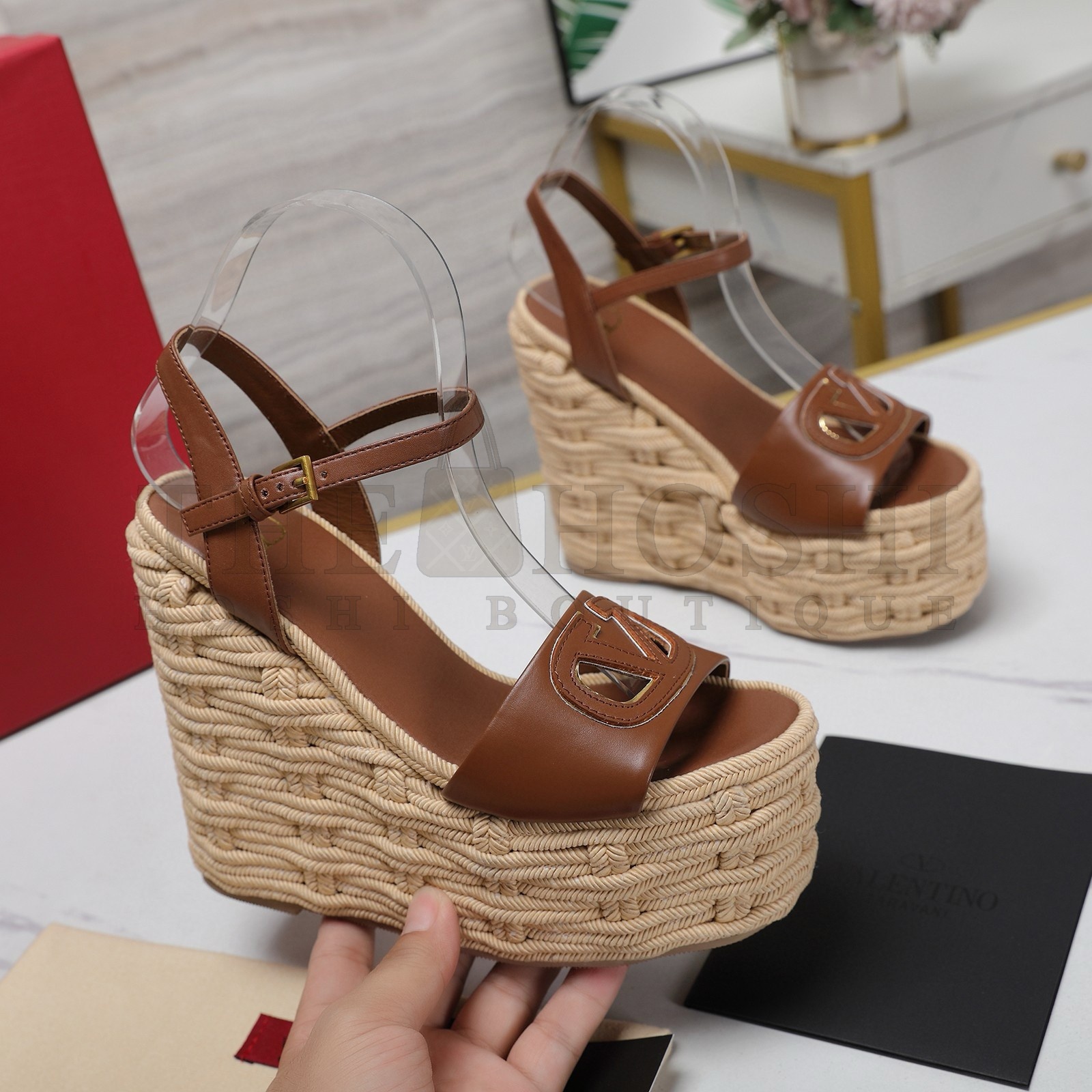 Va1e*ntin0 VLogo Cut-out Espadrille Wedge Sandals in Brown Leather Master Quality