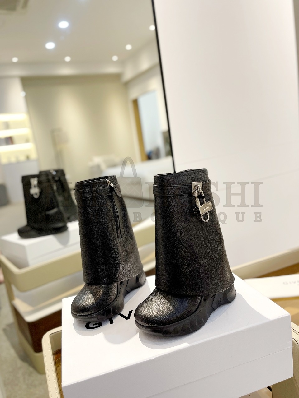 GIVENCHY/Givenchy Shark Lock Motorcycle Boots Master Quality
