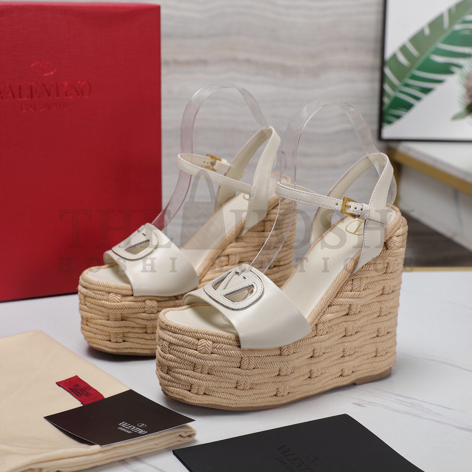 Va1e*ntin0 VLogo Cut-out Espadrille Wedge Sandals in White Leather Master Quality