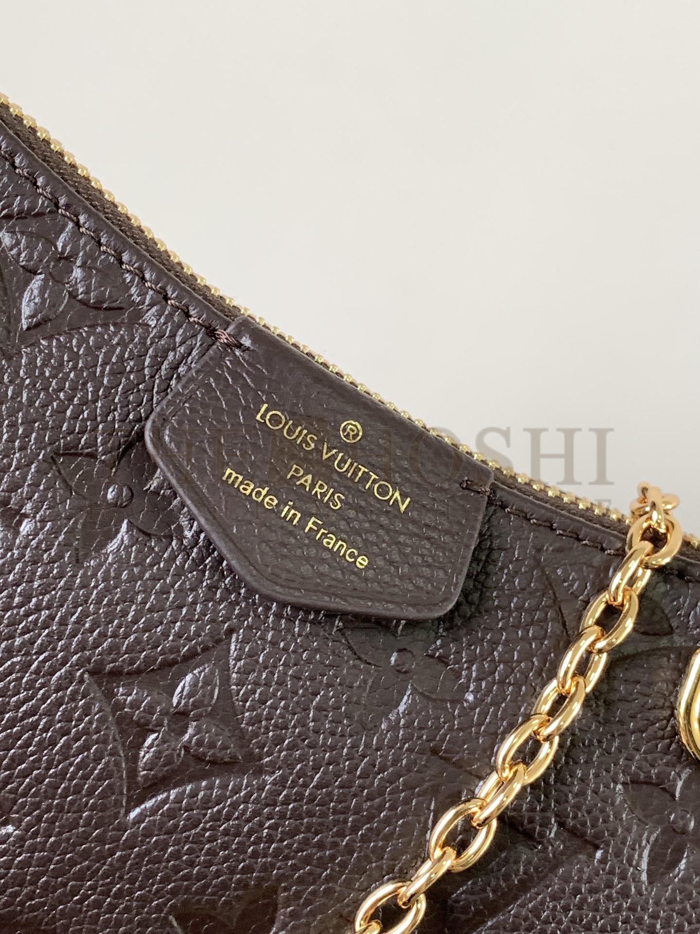 L0vis Vvtt0n LV Women Easy Pouch Wine Red Monogram Empreinte Embossed Grained Cowhide Leather Master Quality