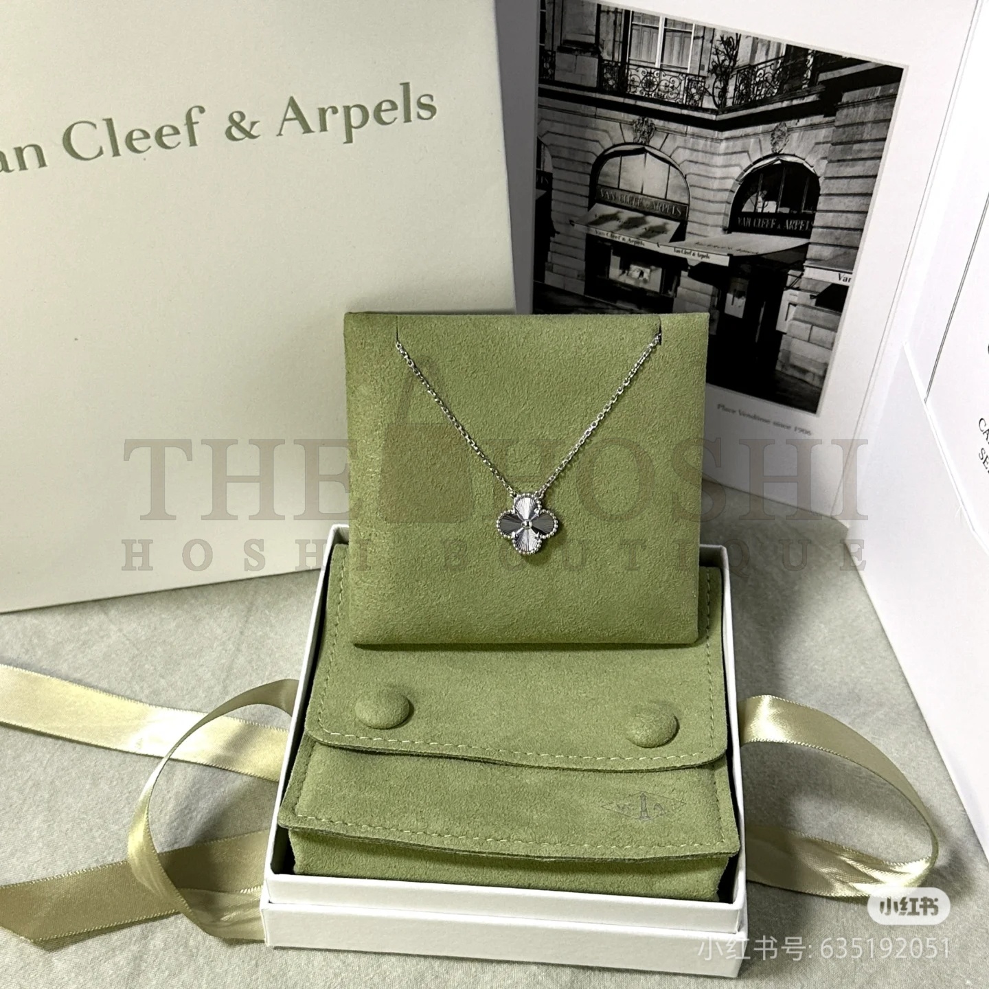 V*n Cl**f & Arpels Women