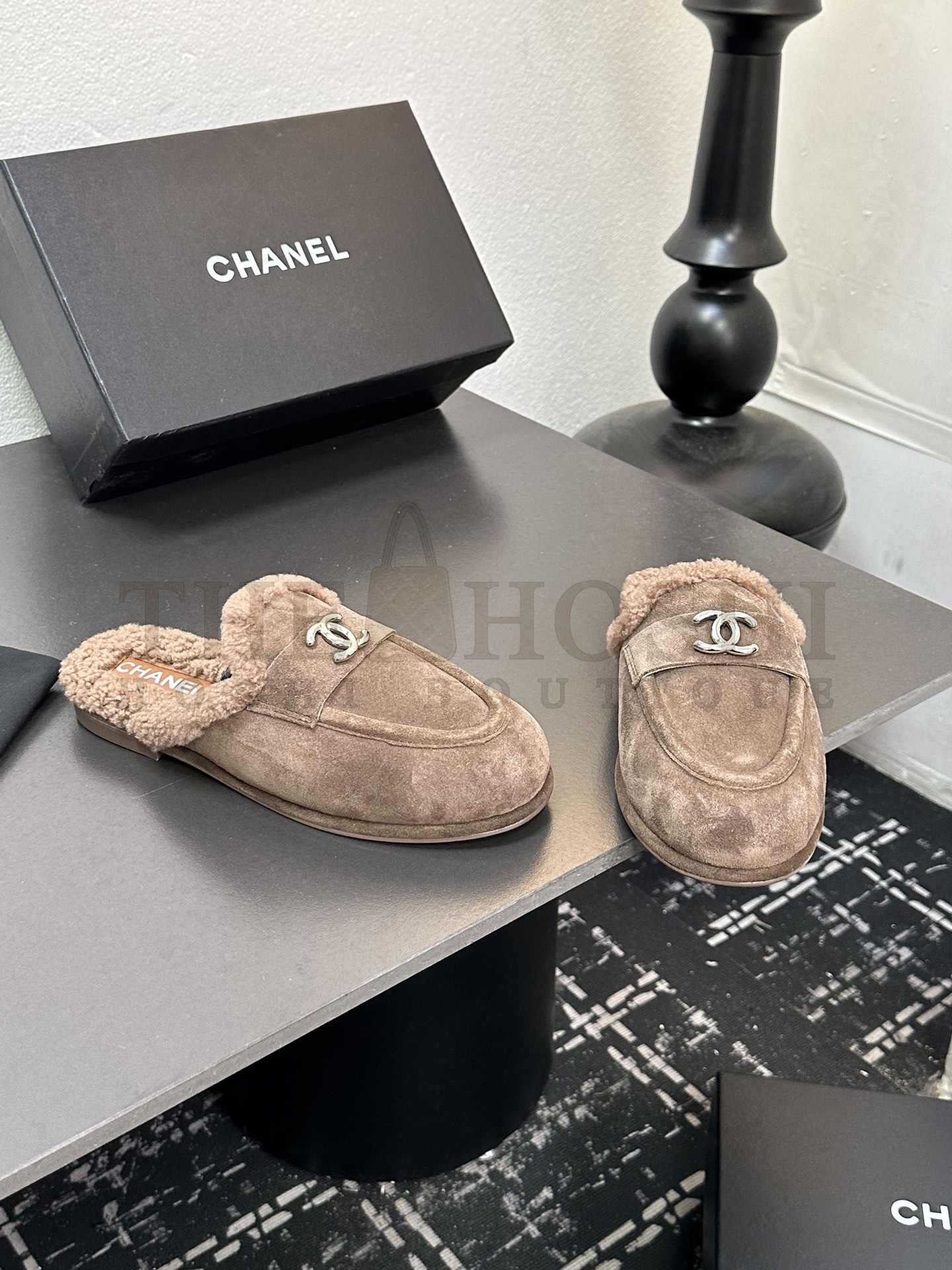 Ch**el CH 25K Fur Mule Slippers Suede Leather Shearling Lined 35-41 Master Quality