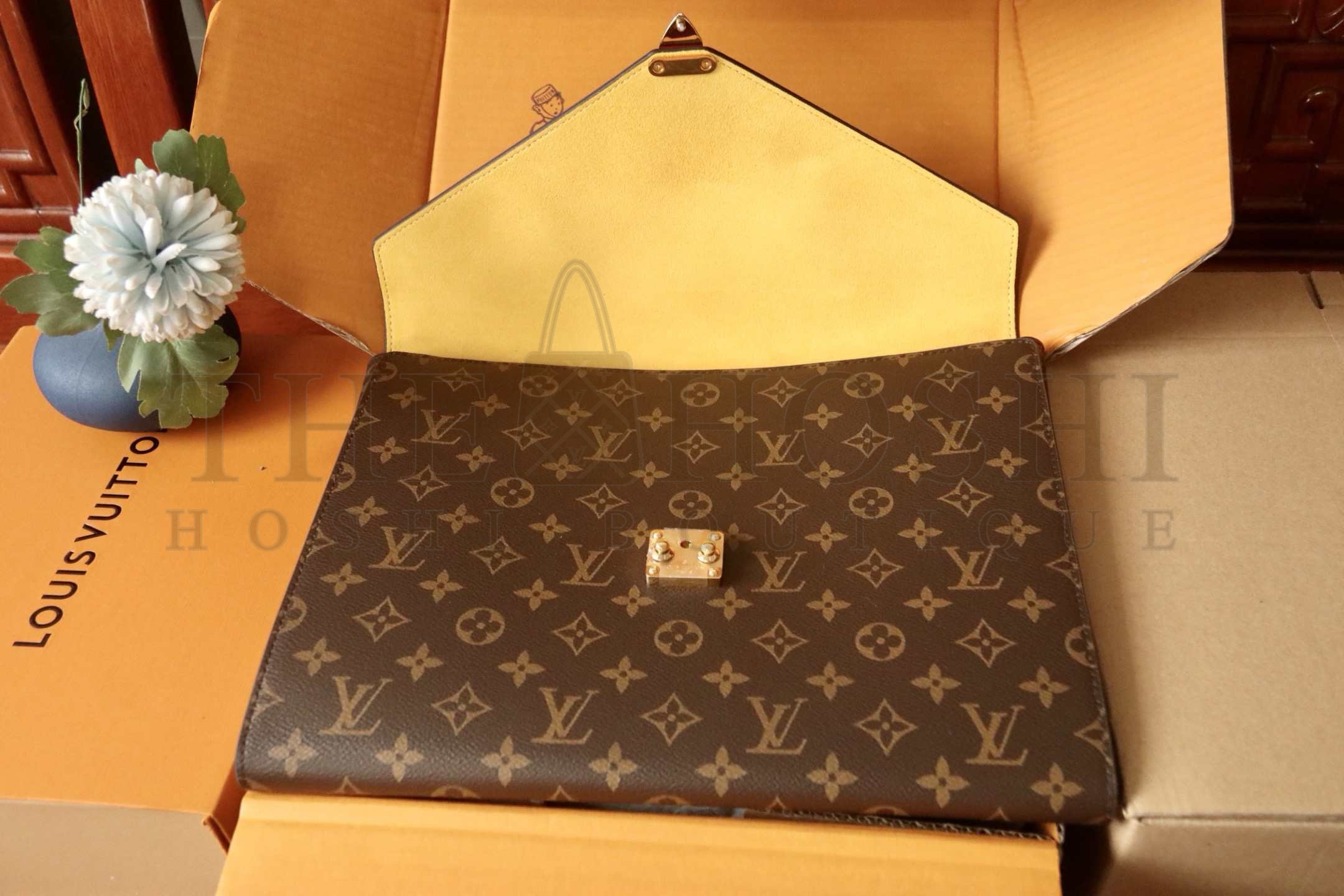L0vis Vvtt0n LV Monogram Canvas Mark S-Lock Envelope Document Clutch Brown Master Quality
