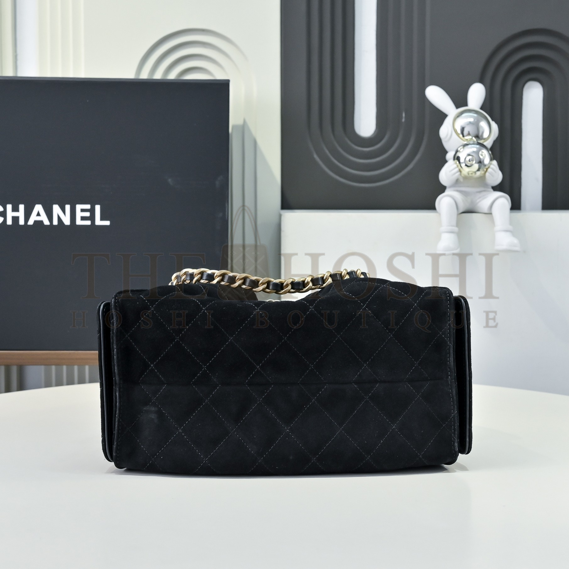 Ch**el 25C Hobo AS52931 Hobo Drawstring Bag Black Sude Leather with Gold Chain 30x26x14CM Master Quality