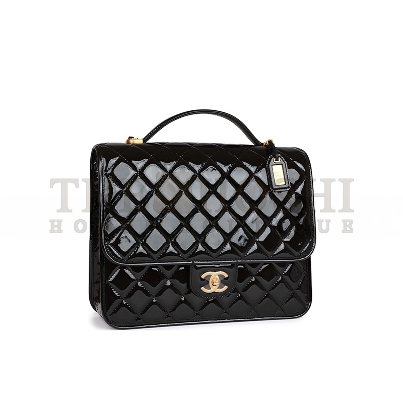 Ch**el LARGE FLAP BACKPACK BLACK PATENT ANTIQUE GOLD HARDWARE (30*23*10cm) Master Quality