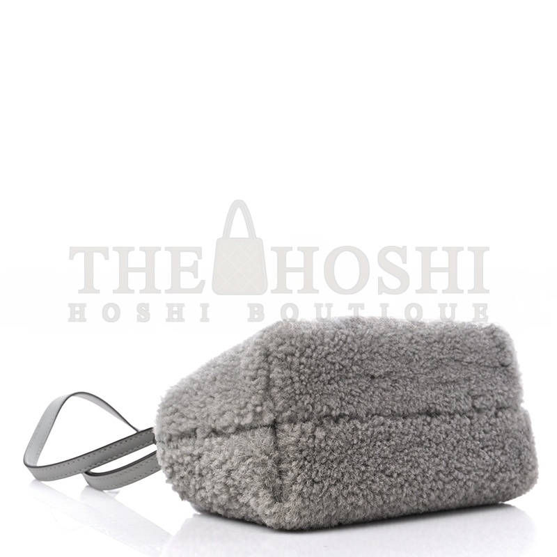 F**di MINI BY THE WAY TOP HANDLE BOSTON GHIACCIO 8BS067ALP2F1CKX (17*12*8cm) Master Quality