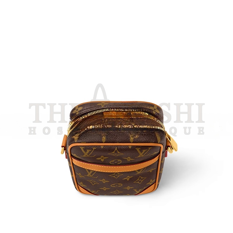 L0vis Vvtt0n DANUBE M14013 (21*16*6cm) Master Quality