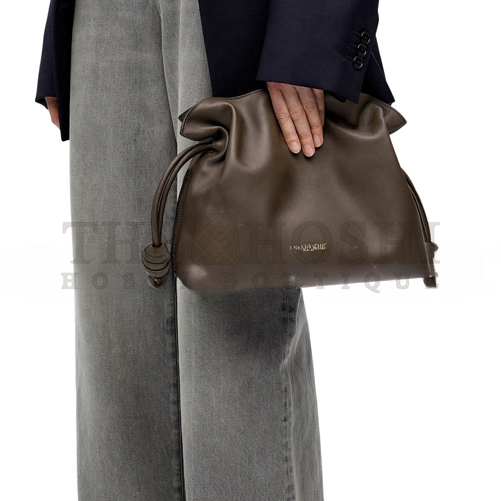 L0ew* MEDIUM FLAMENCO CLUTCH IN NAPPA CALFSKIN 0010966067 (30*24.5*10.5cm) Master Quality