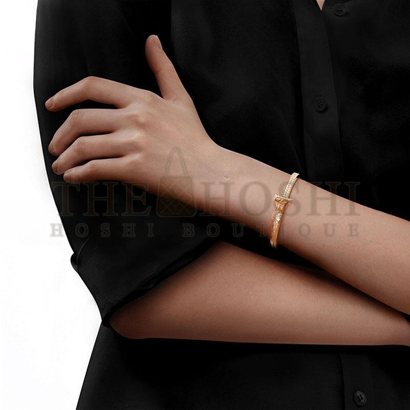 T*f*ny T1 WIDE D1am0nd HINGED BANGLE IN YELLOW GOLD 68127262 Master Quality